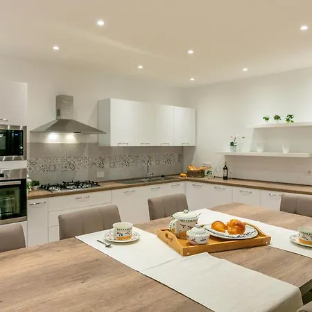 Apartman Ca Du Portiu - Villa Immersa Nel Verde